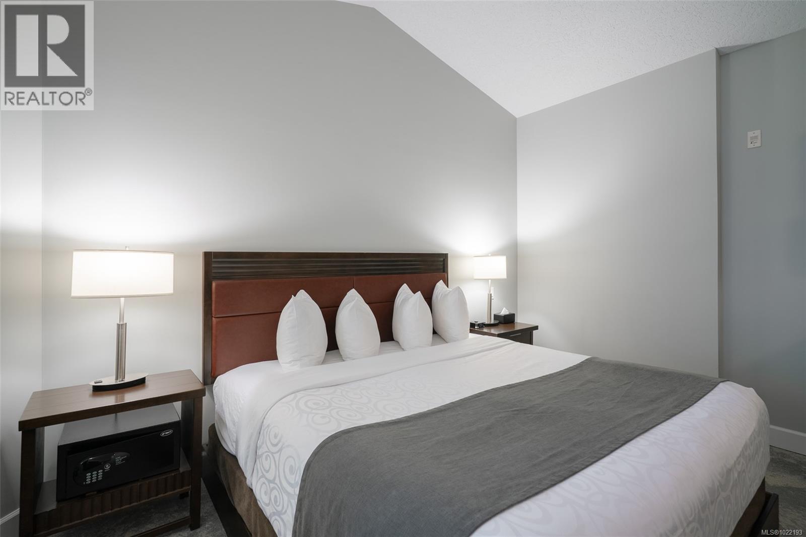#310D 1730 Riverside Lane - 15