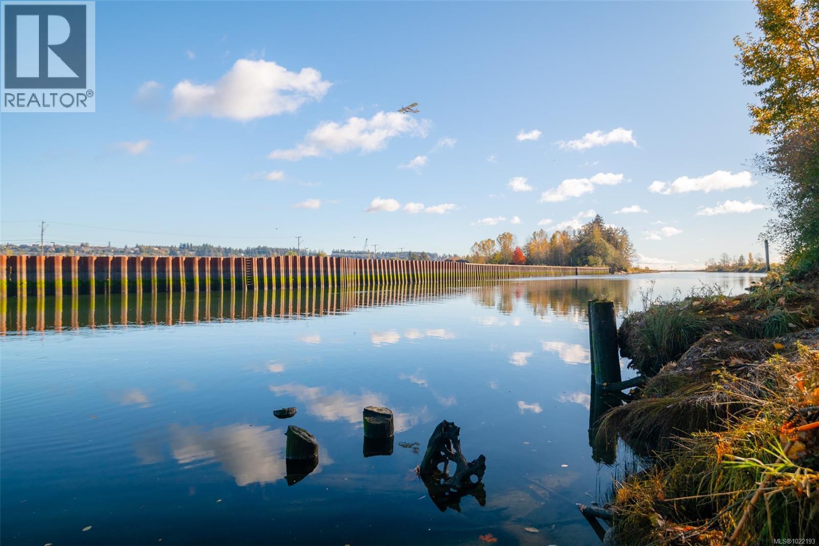 310D 1730 Riverside Lane, Courtenay