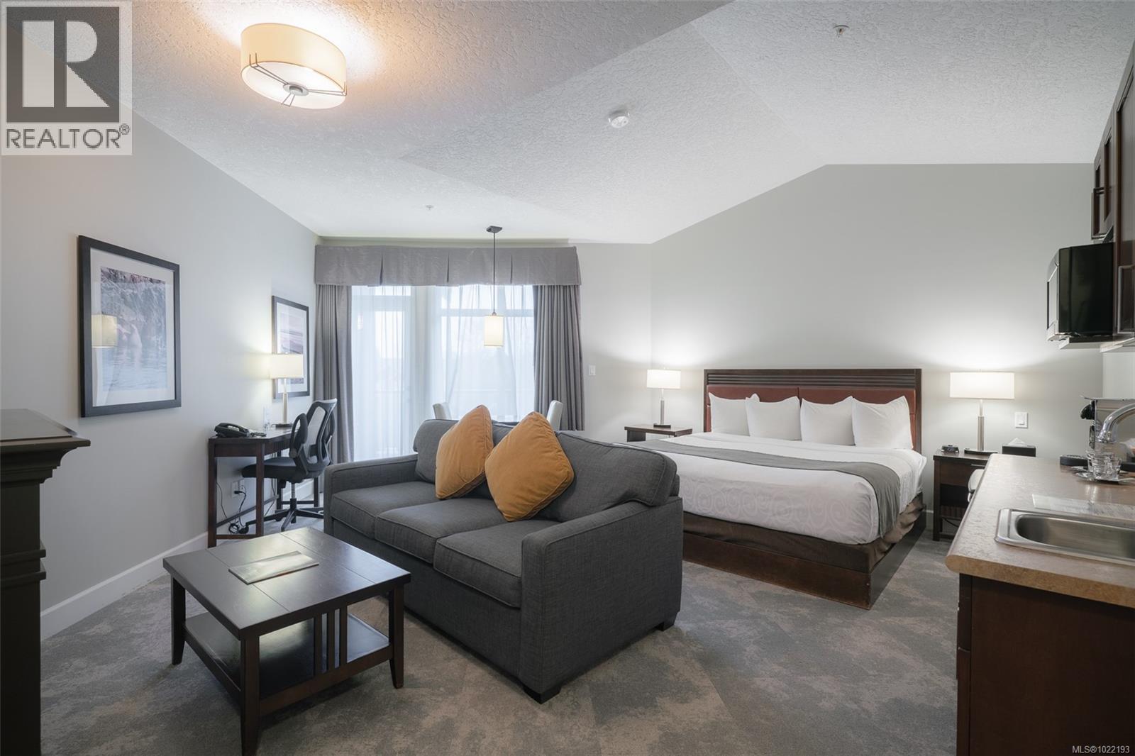 310D 1730 Riverside Lane, Courtenay