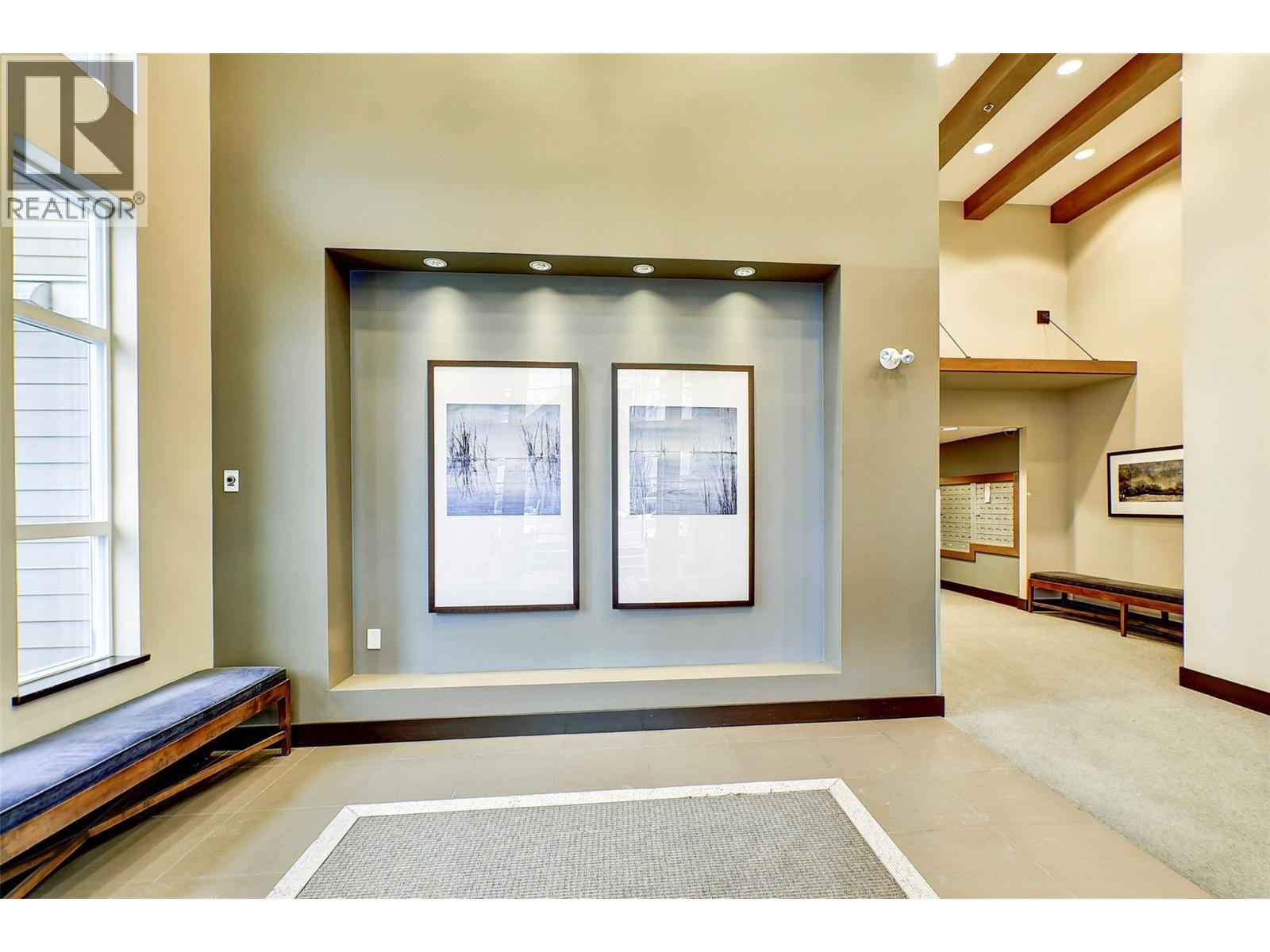 324 1099 Sunset Drive, Kelowna