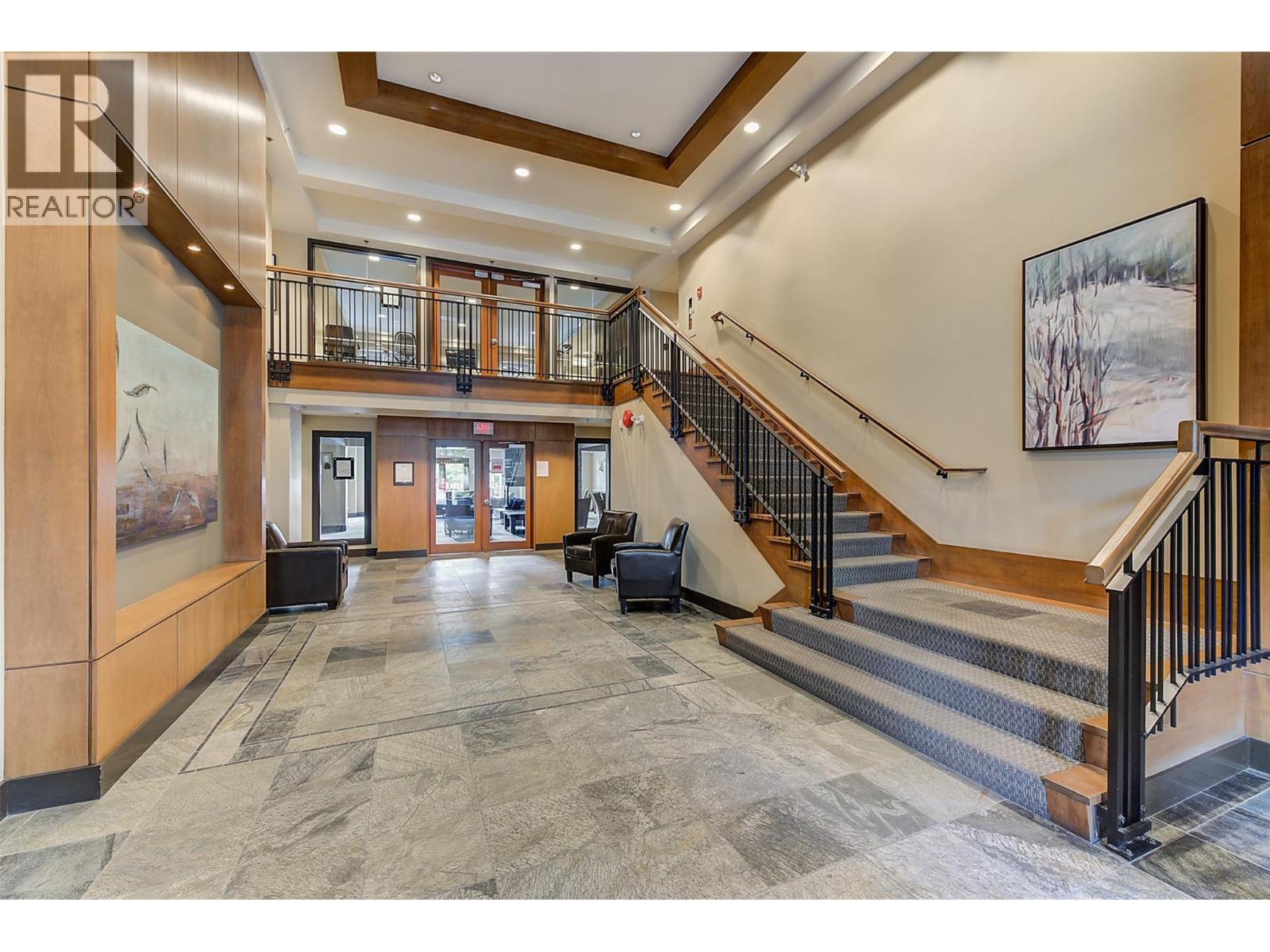 324 1099 Sunset Drive, Kelowna