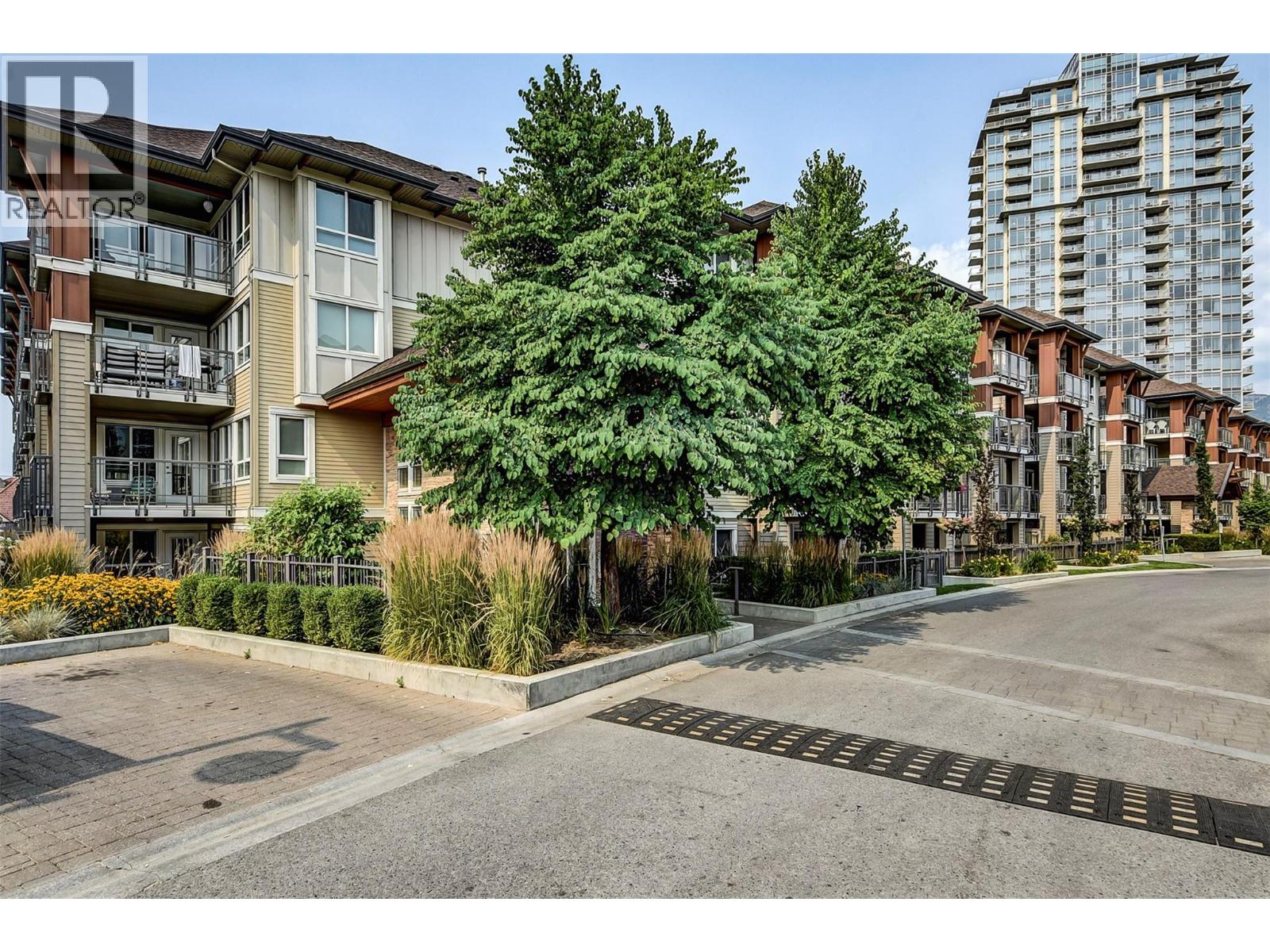 324 1099 Sunset Drive, Kelowna