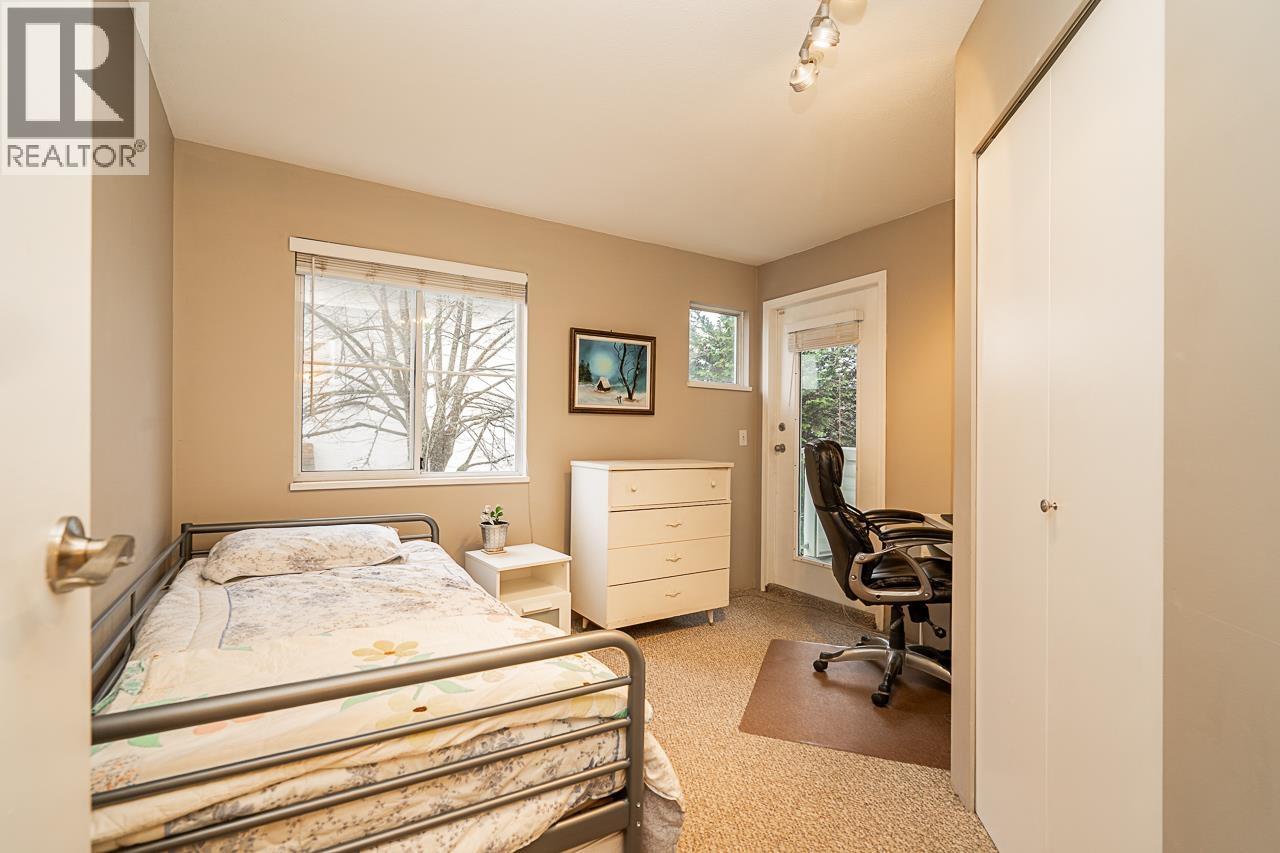 203 2983 CAMBRIDGE STREET, Port Coquitlam