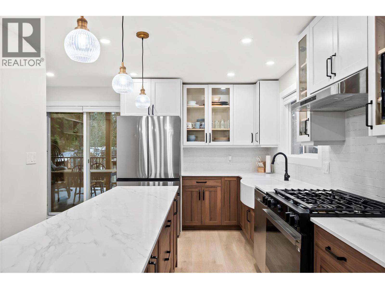 2022 Eagle Bay Road, Blind Bay