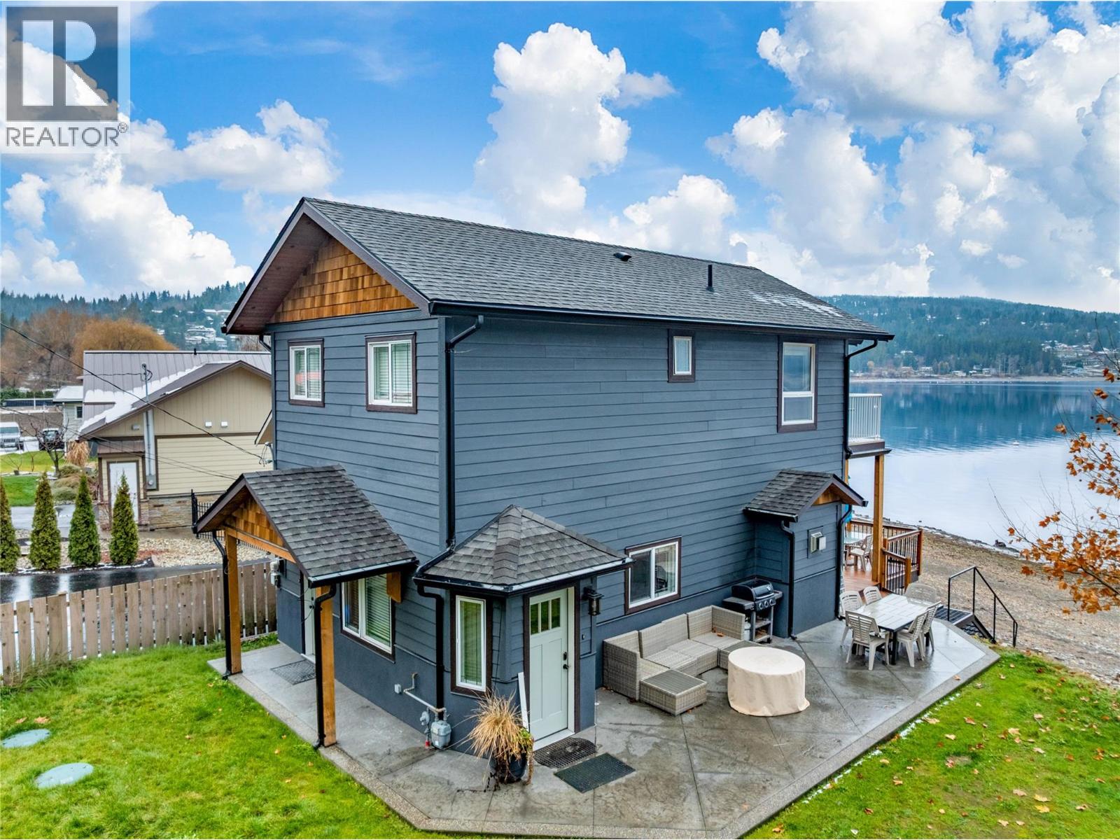 2022 Eagle Bay Road, Blind Bay