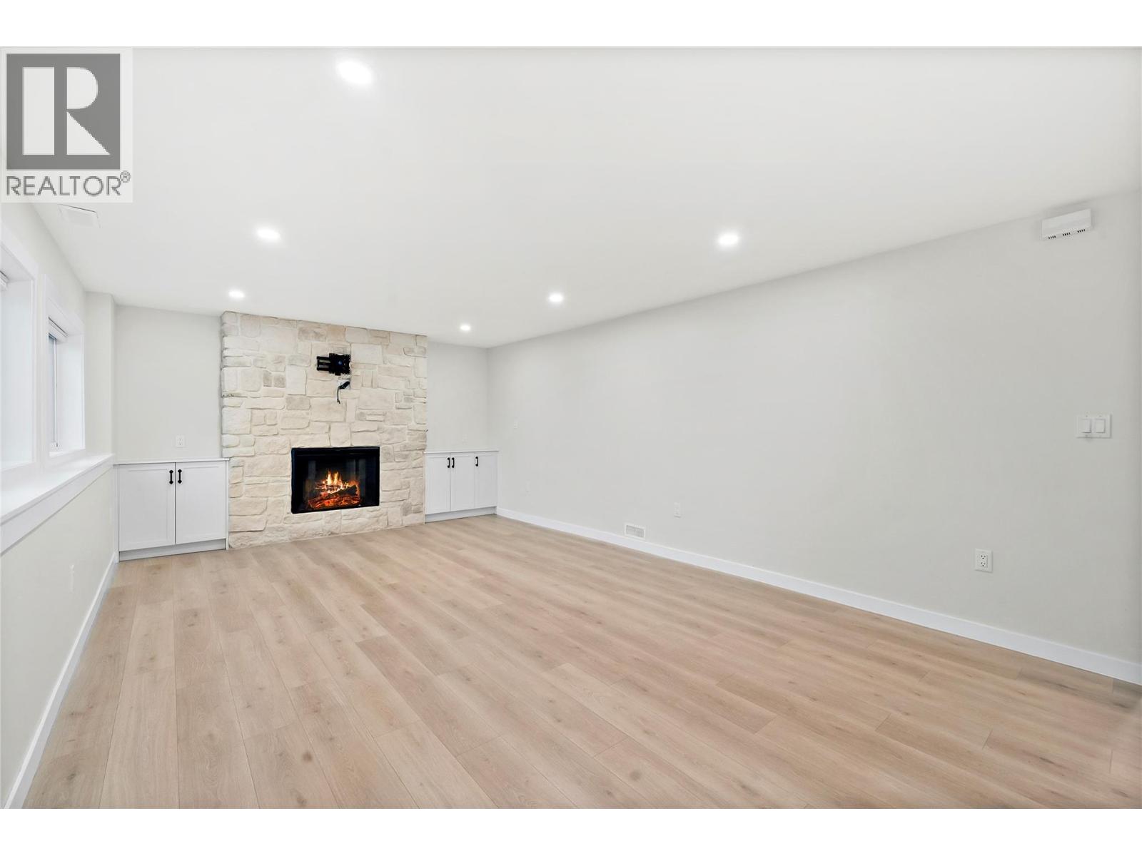 2022 Eagle Bay Road, Blind Bay