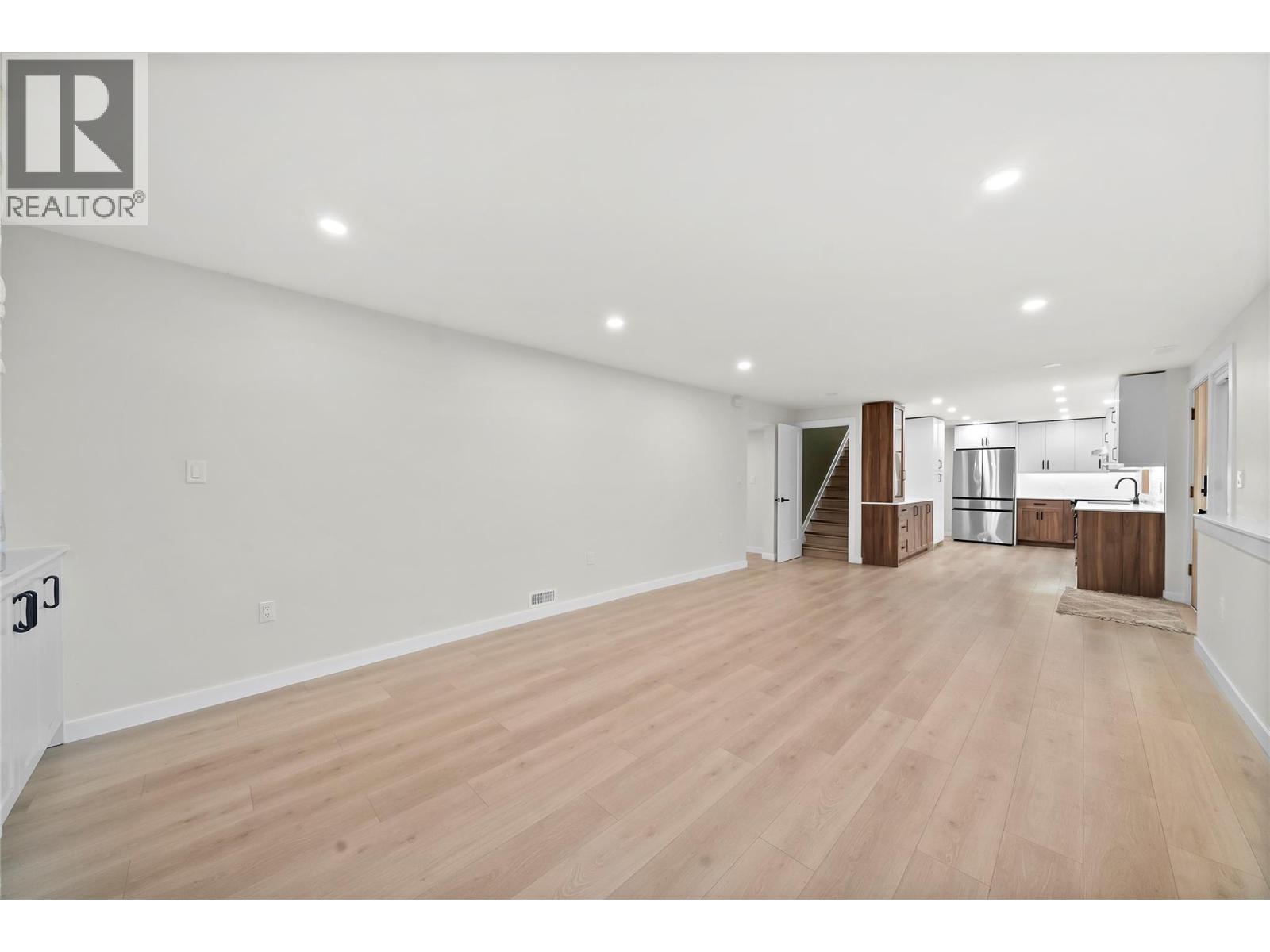 2022 Eagle Bay Road, Blind Bay