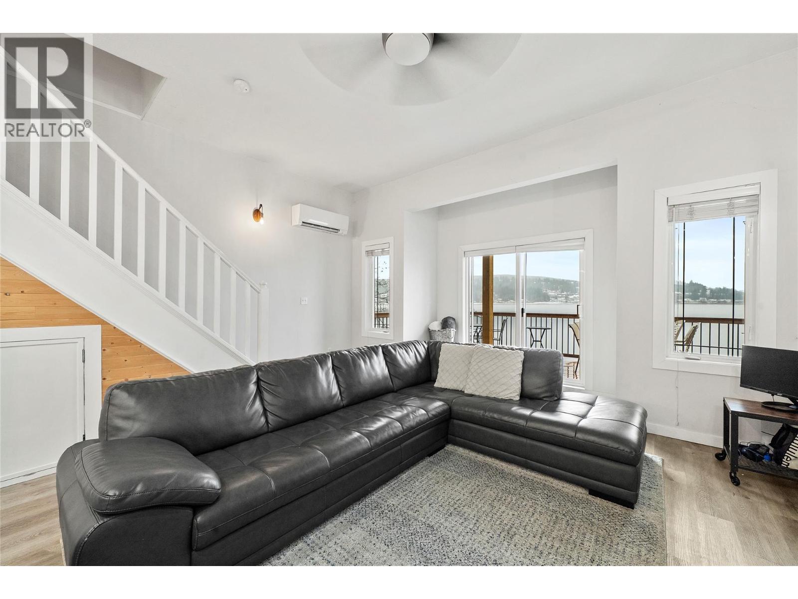 2022 Eagle Bay Road, Blind Bay