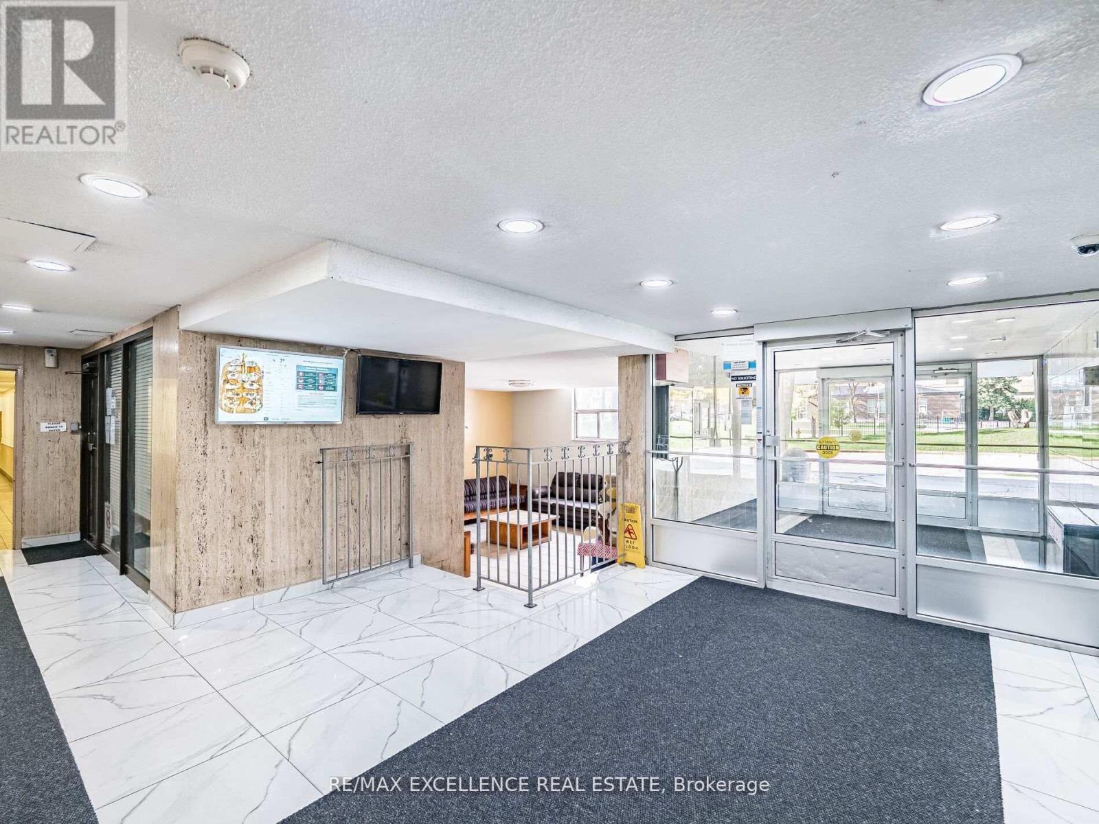 1907 - 2645 KIPLING AVENUE - Photo 4 of 28, Toronto (Mount Olive-Silverstone-Jamestown), Ontario