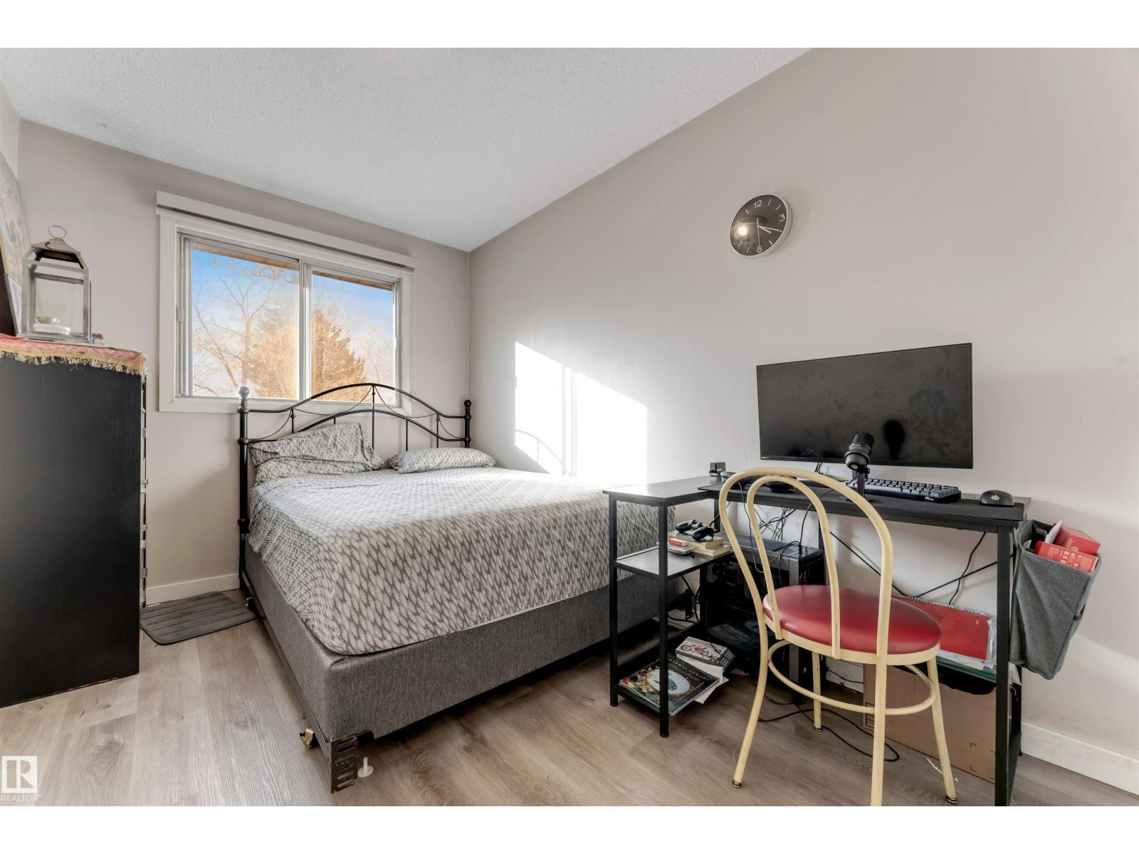 15304 121 ST NW, Edmonton