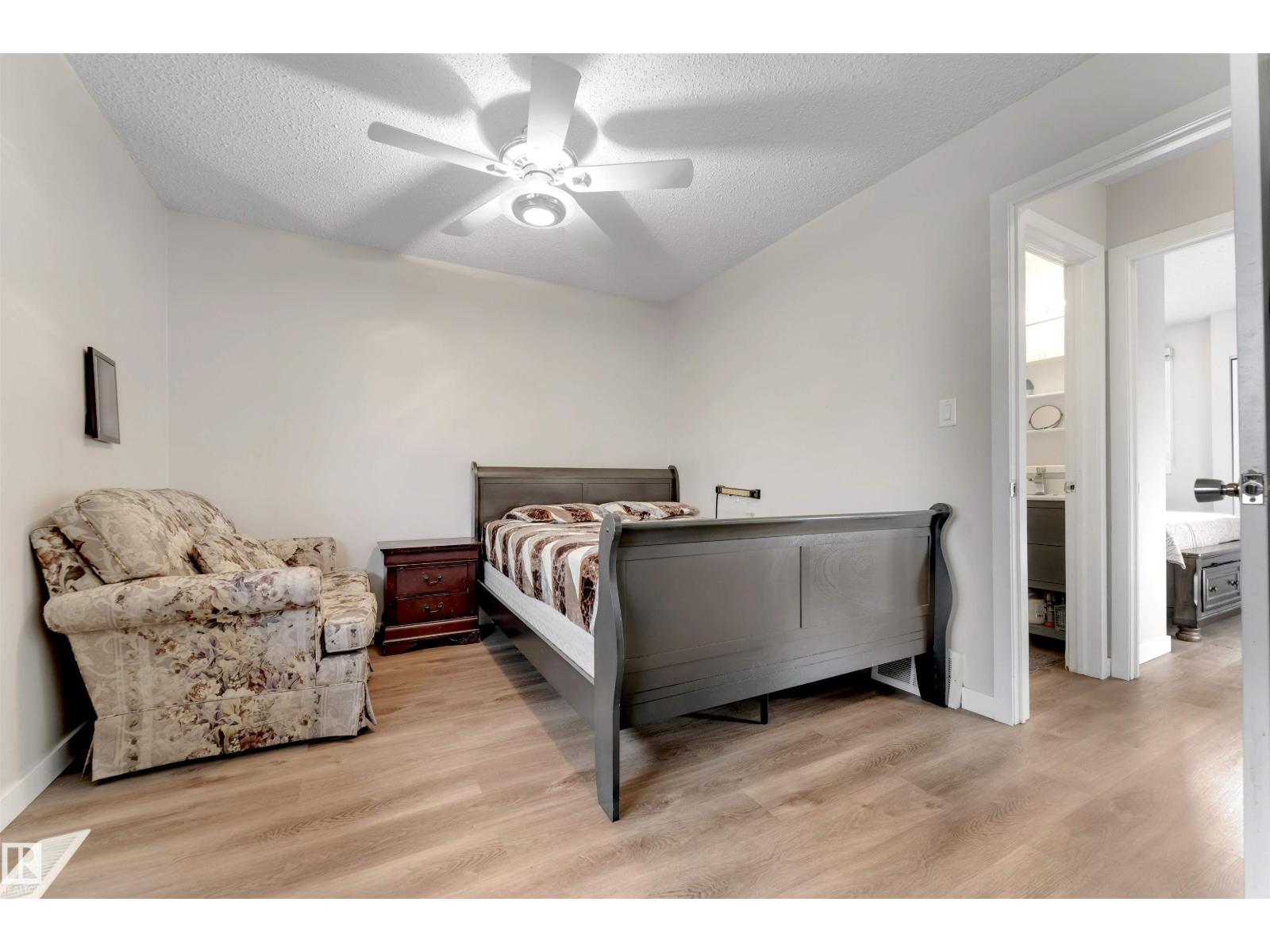 15304 121 ST NW, Edmonton