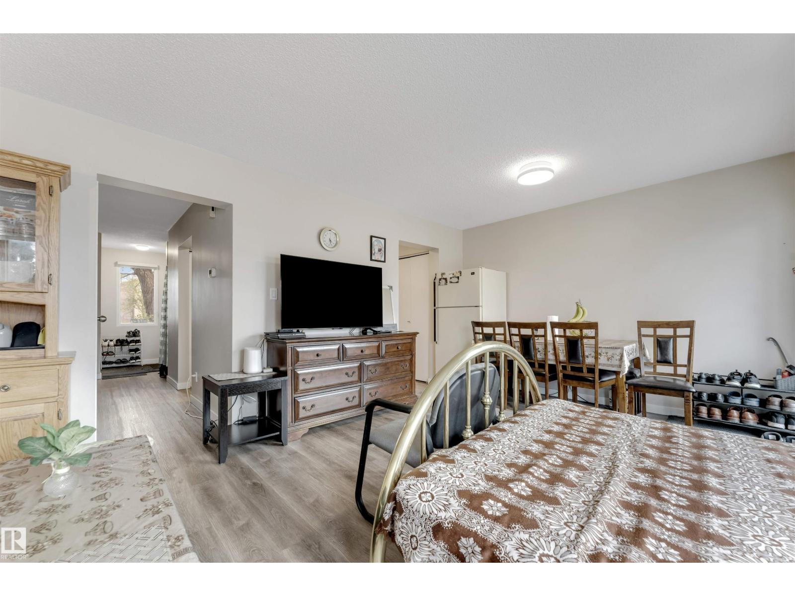 15304 121 ST NW, Edmonton