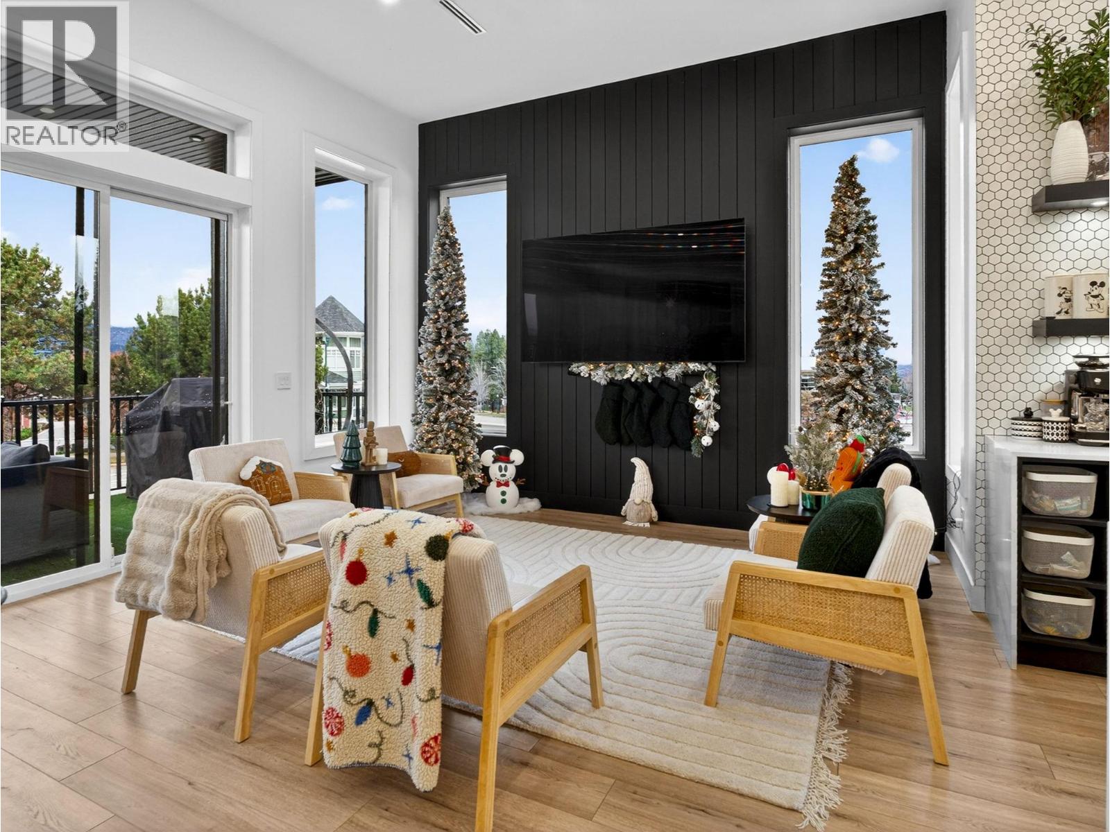  5300 Hedeman Court, Kelowna