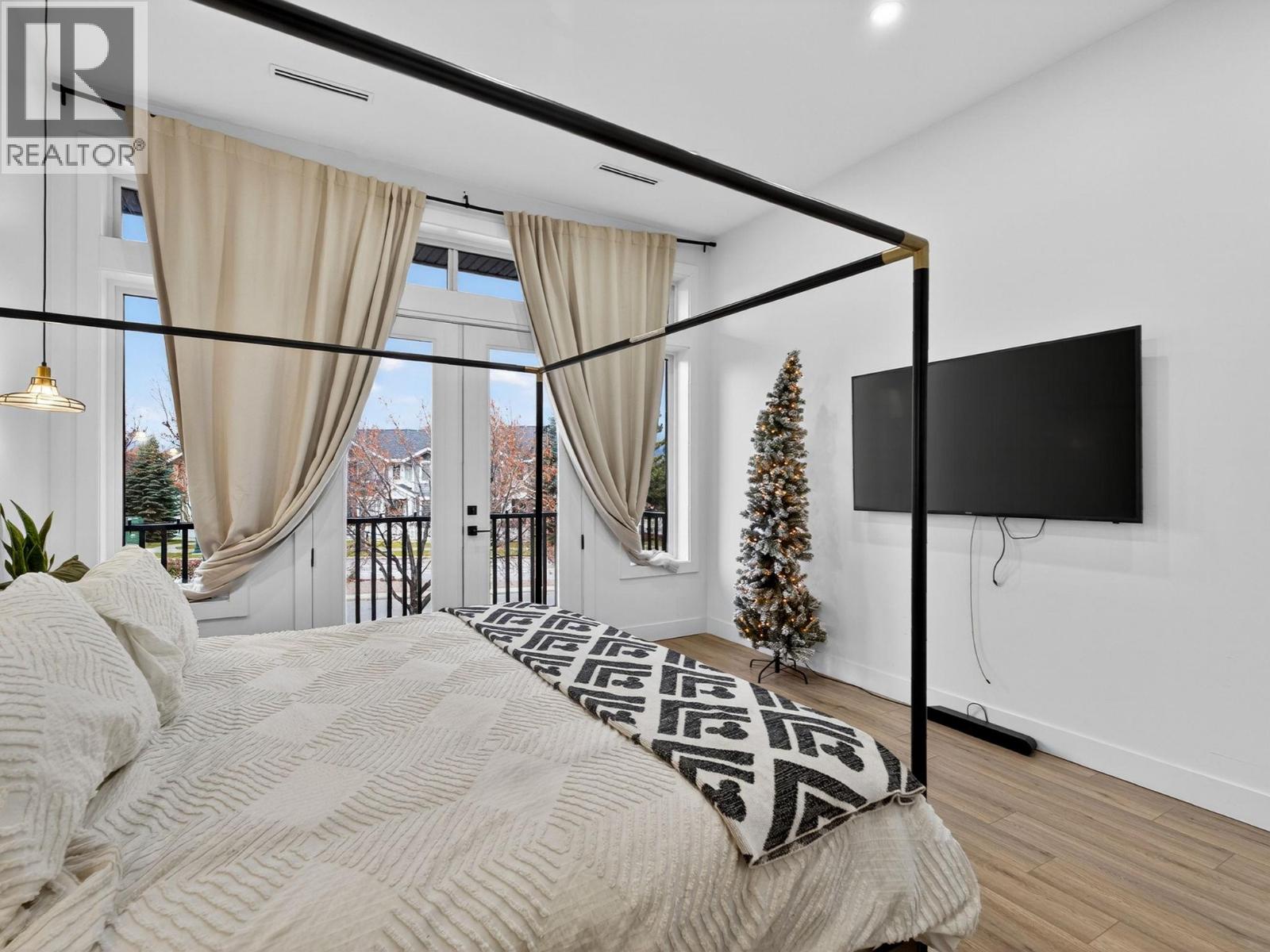  5300 Hedeman Court, Kelowna