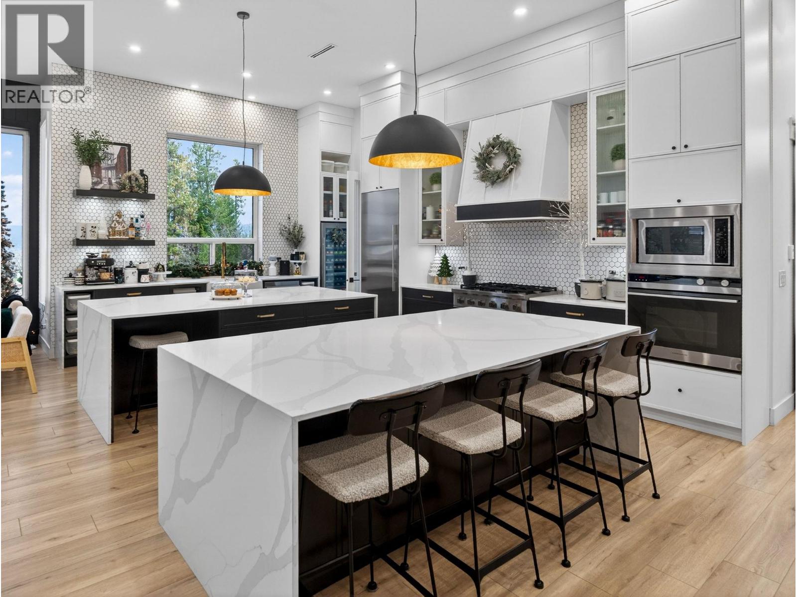  5300 Hedeman Court, Kelowna