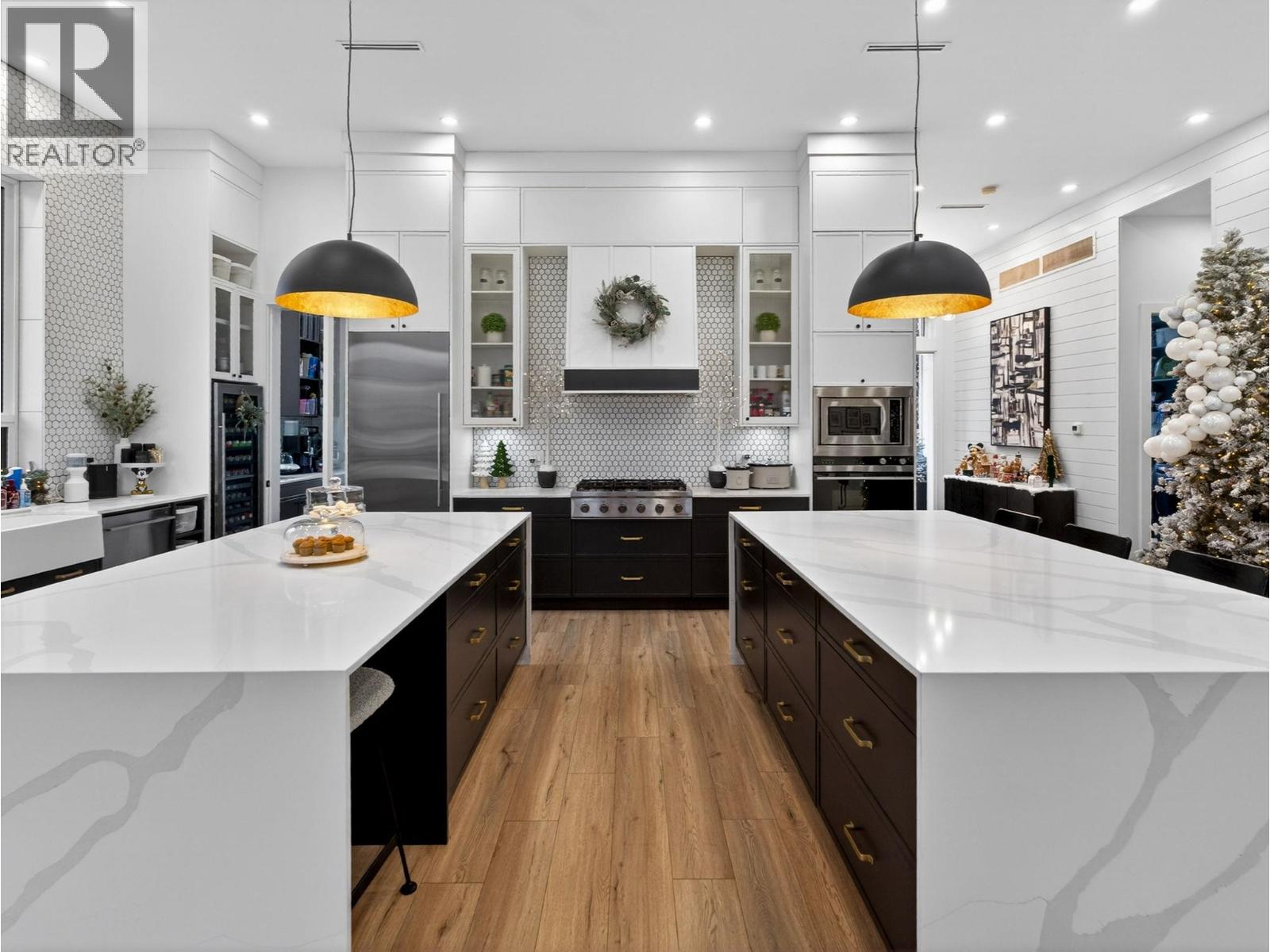  5300 Hedeman Court, Kelowna