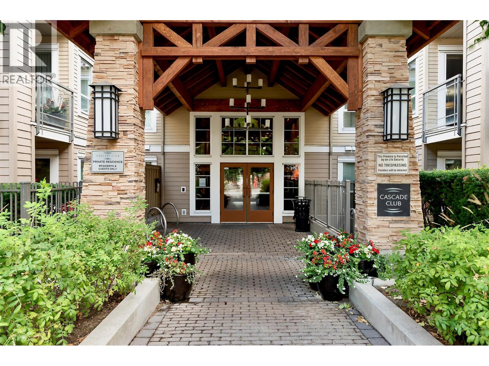 324 1099 Sunset Drive, Kelowna