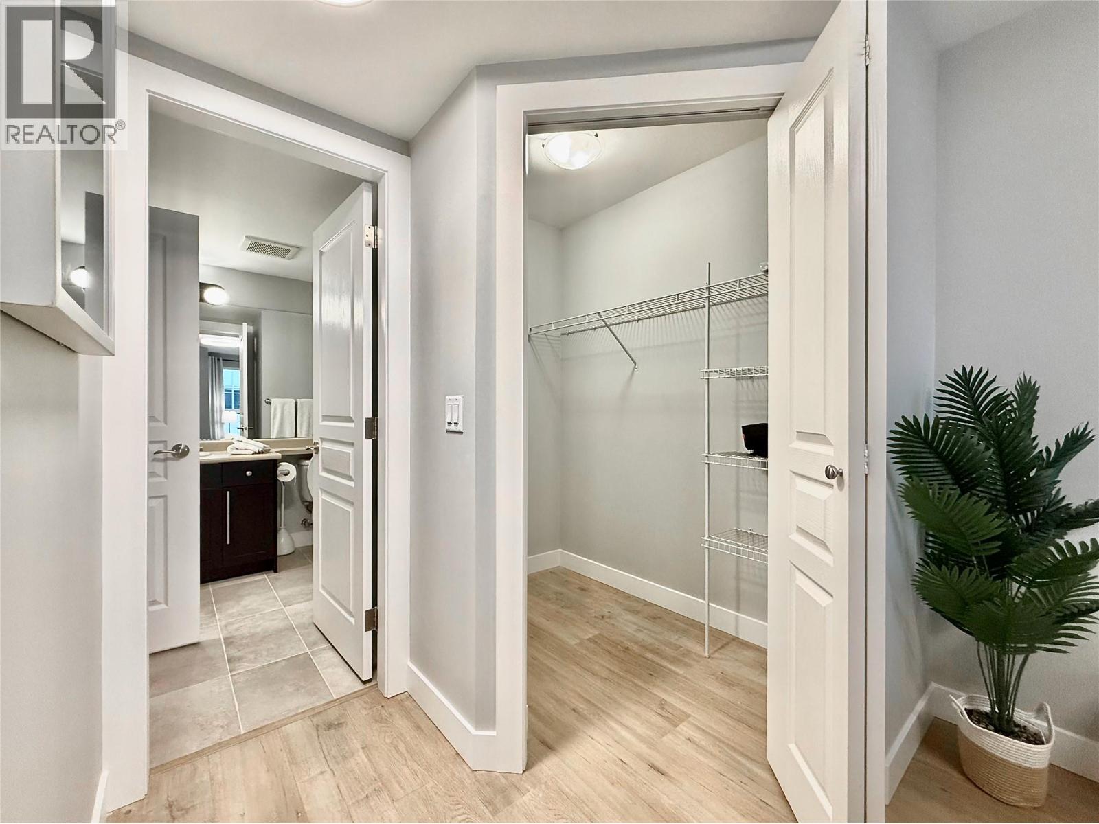 324 1099 Sunset Drive, Kelowna