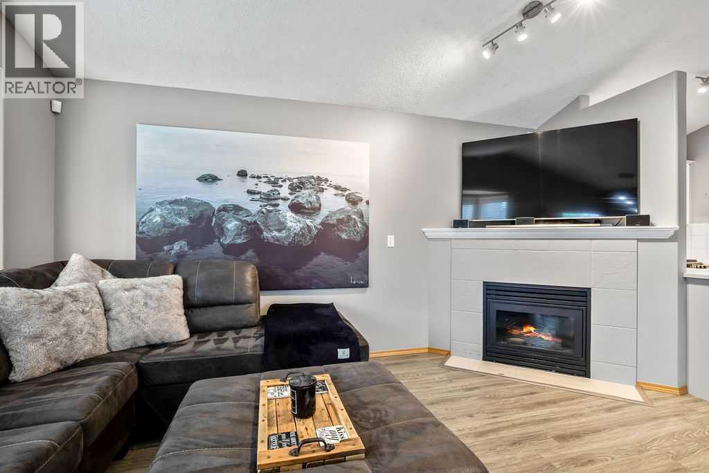 Single Family House Bi-level for Sale in  Cramond Crescent SE Cranston Calgary 