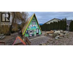 1277 Trans Canada Highway, Sorrento, BC V0E2W0 Photo 15