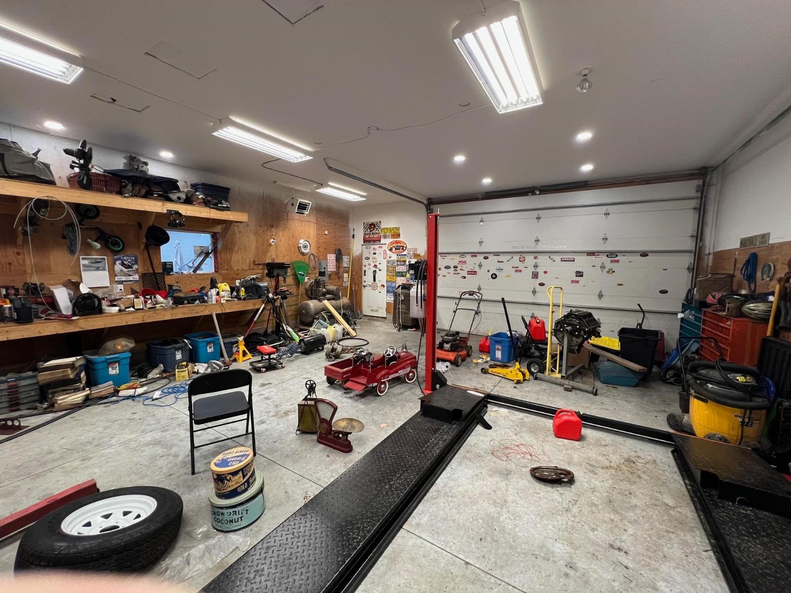 32062 HILLCREST AVENUE, Mission