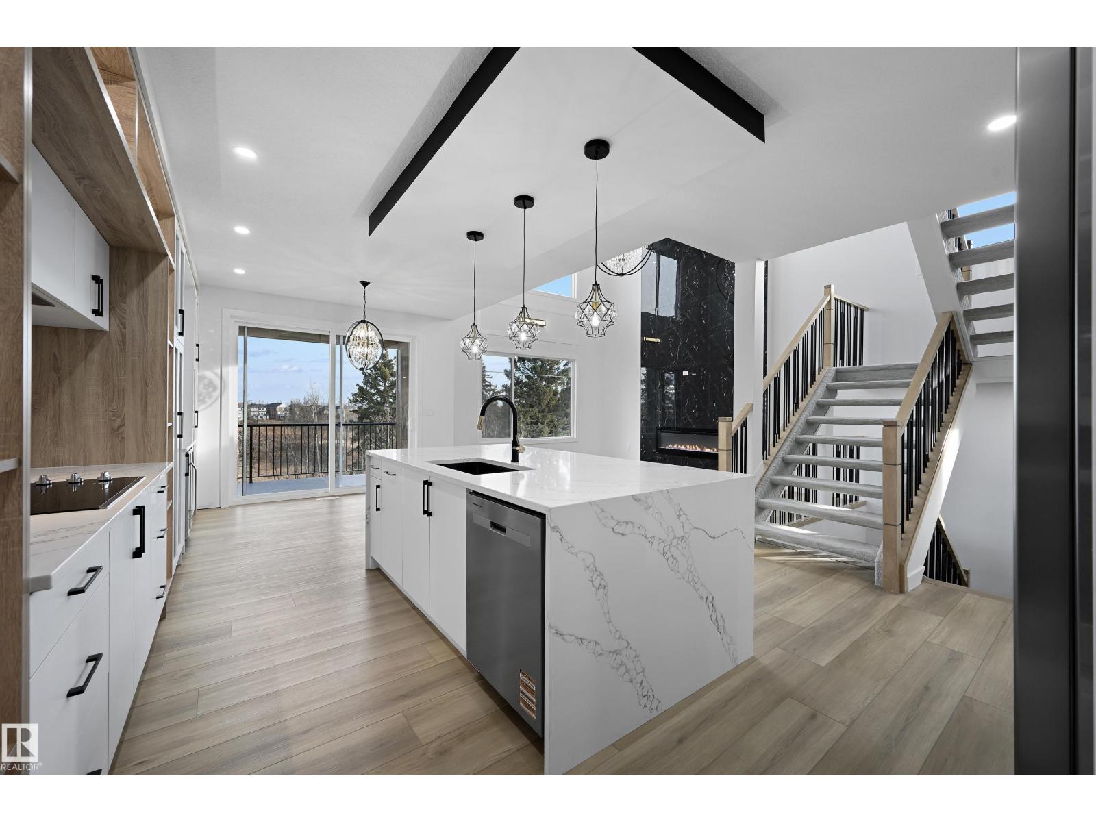 2020 Collip CR SW SW, Edmonton