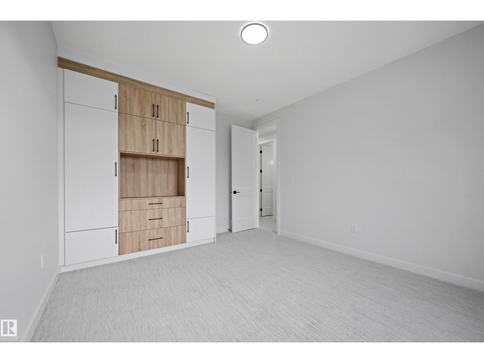 2020 Collip CR SW SW, Edmonton