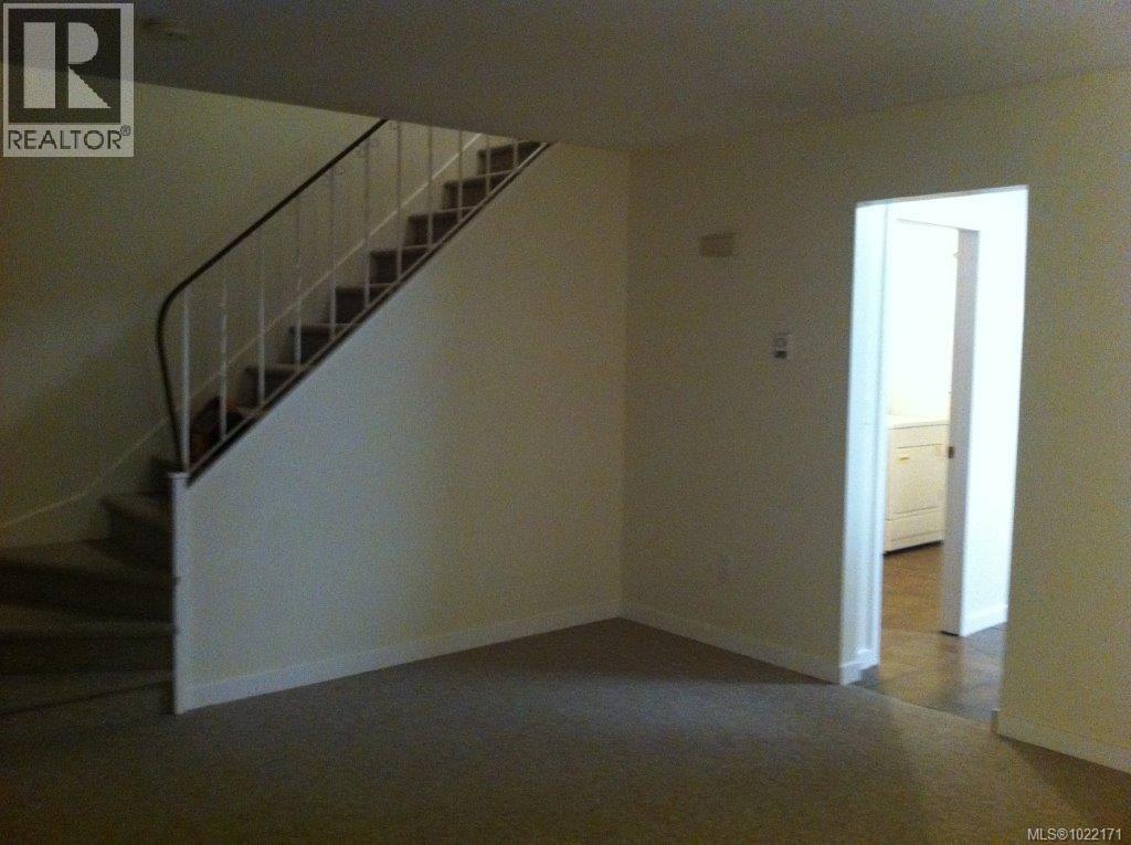 A & B 1725 Feltham Rd, Saanich