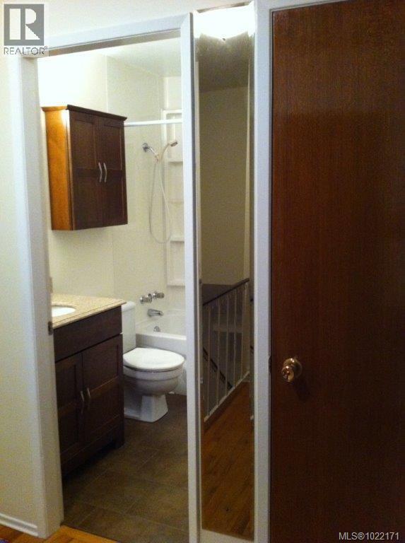 A & B 1725 Feltham Rd, Saanich