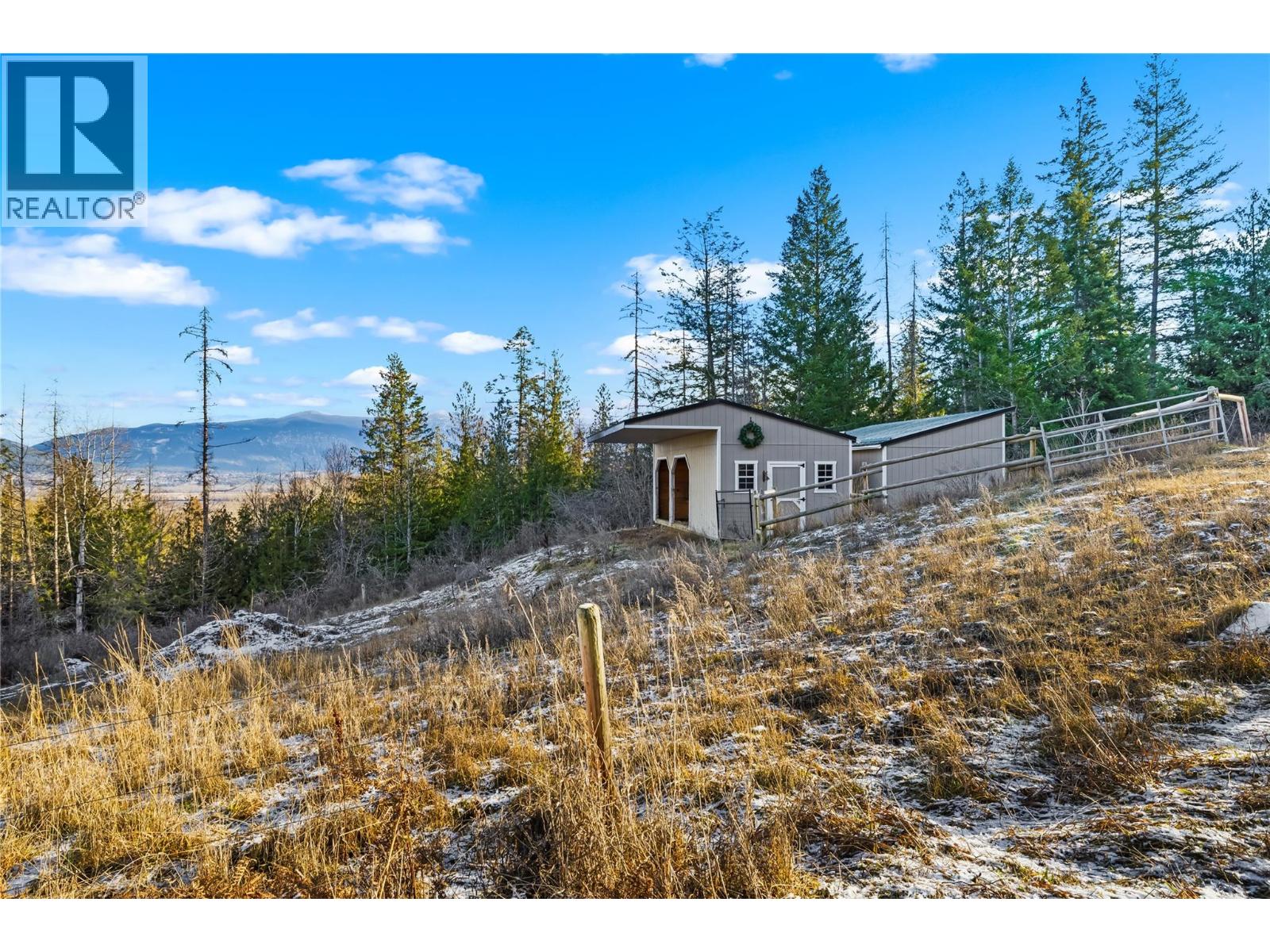 2033 Smith Road, Creston