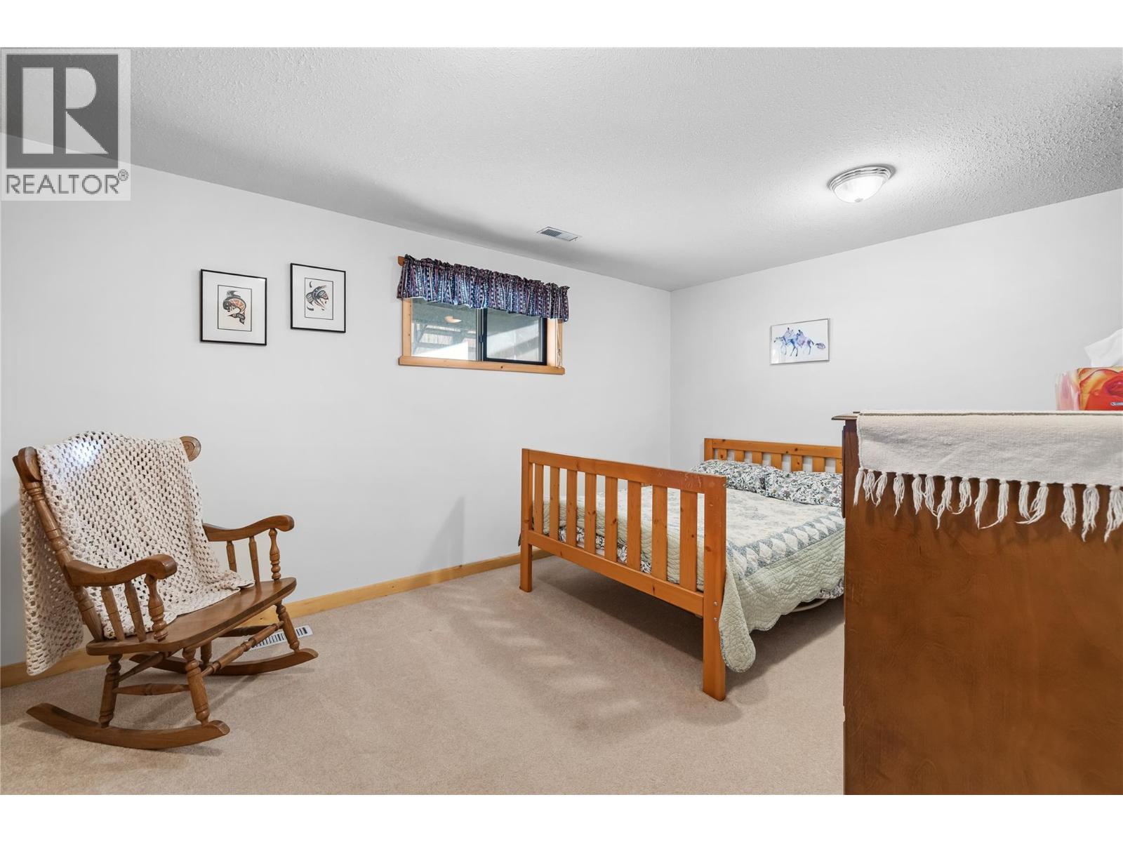 2033 Smith Road, Creston