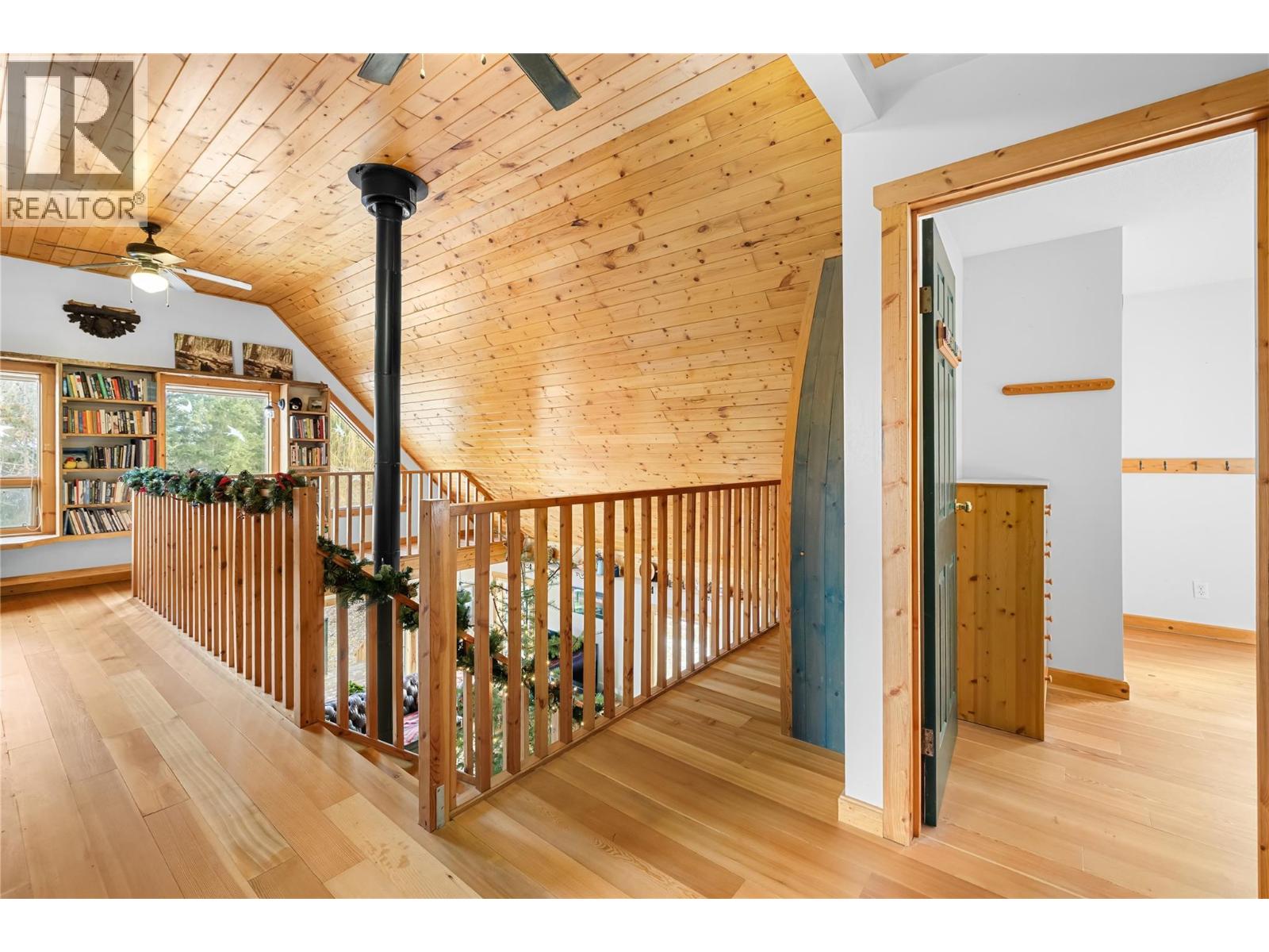 2033 Smith Road, Creston