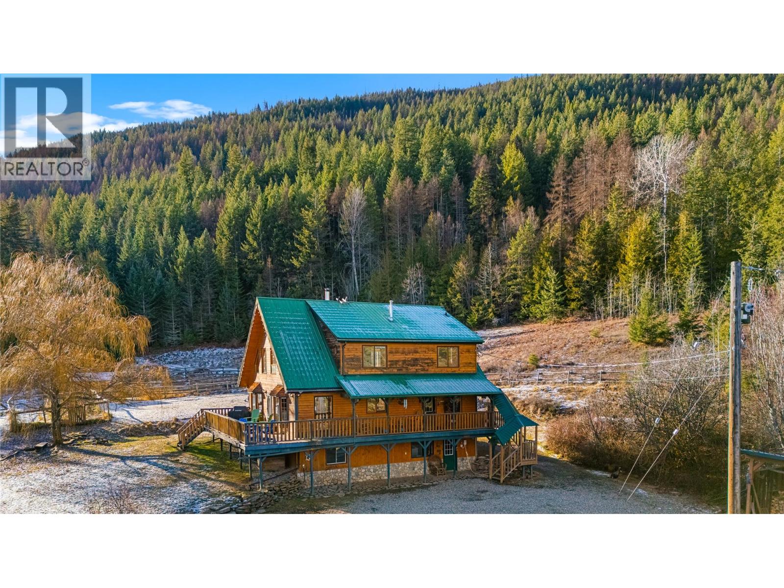 2033 Smith Road, Creston