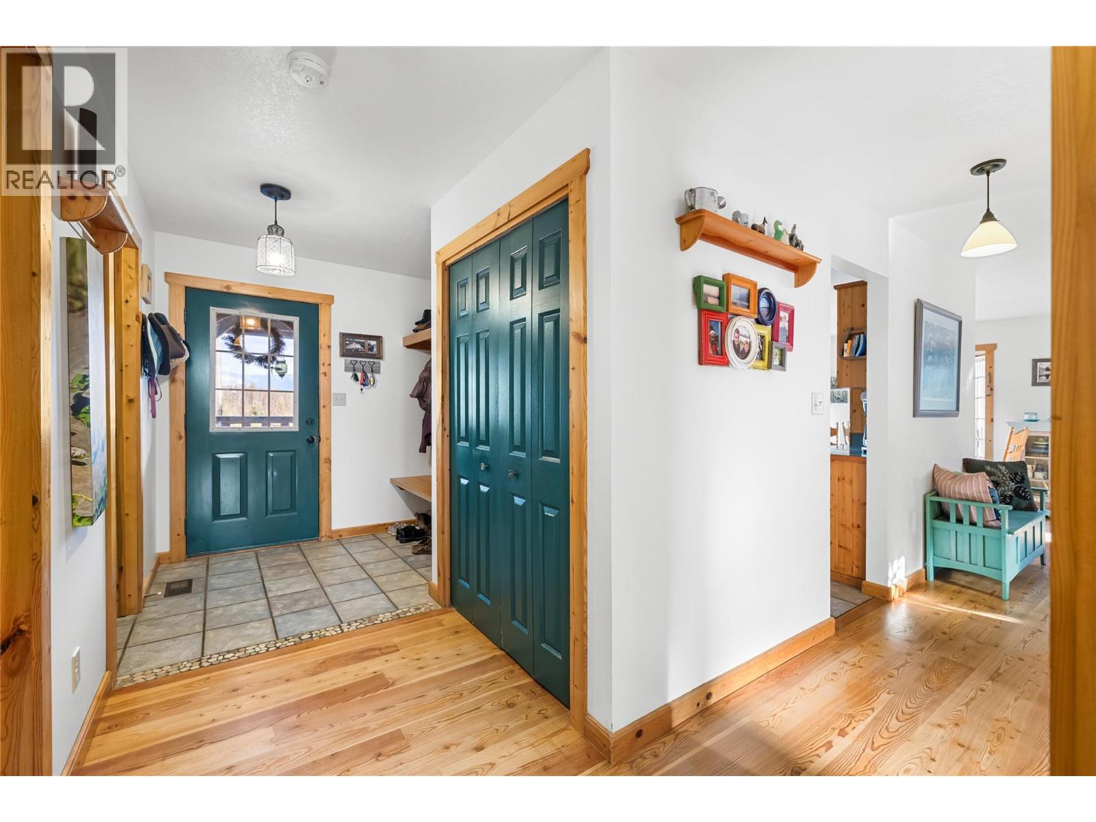 2033 Smith Road, Creston