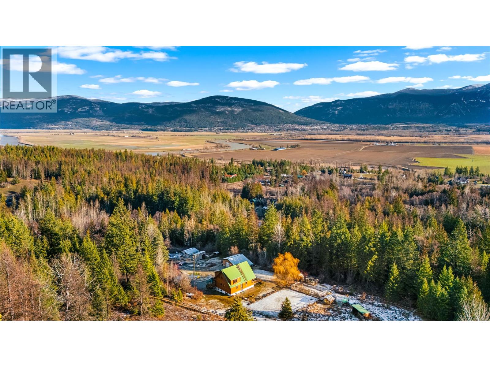 2033 Smith Road, Creston