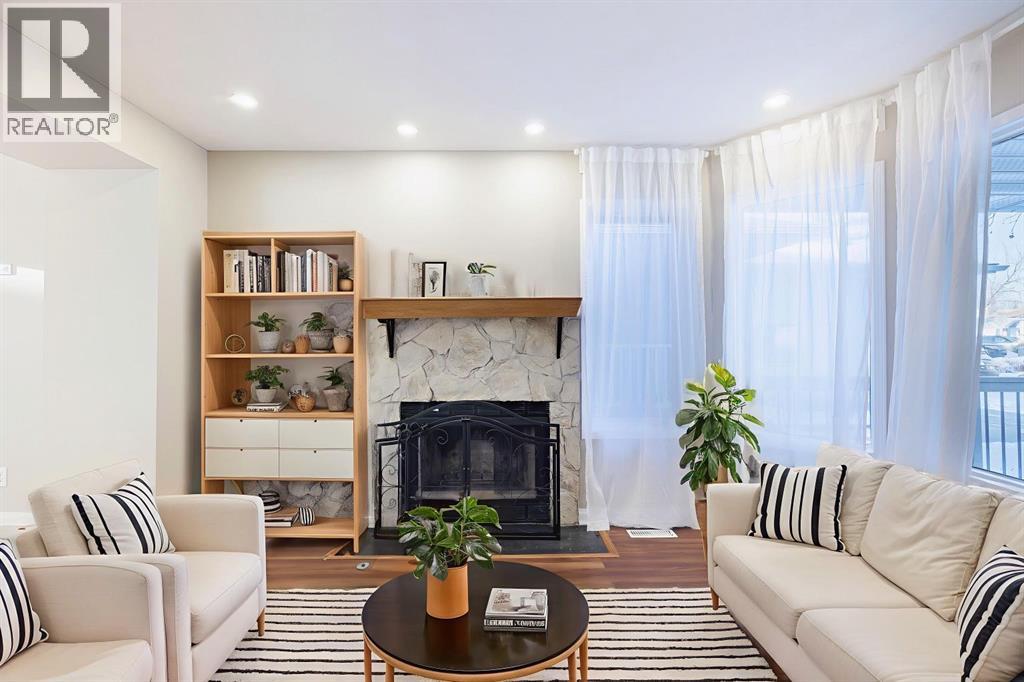 Single Family House for Sale in  Macewan Ridge Close NW MacEwan Glen Calgary 