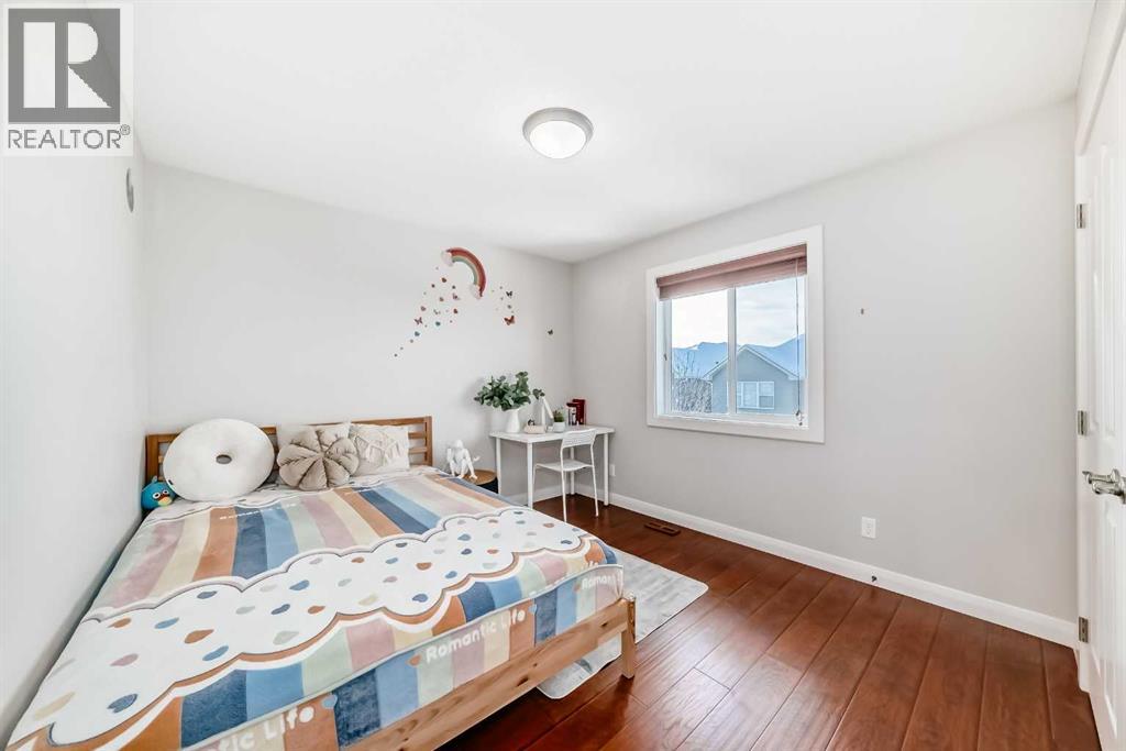 Single Family House for Sale in  Evanspark Gardens NW Evanston Calgary 