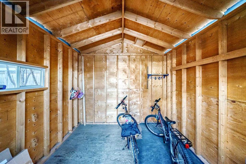 Single Family House for Sale in  Evanspark Gardens NW Evanston Calgary 