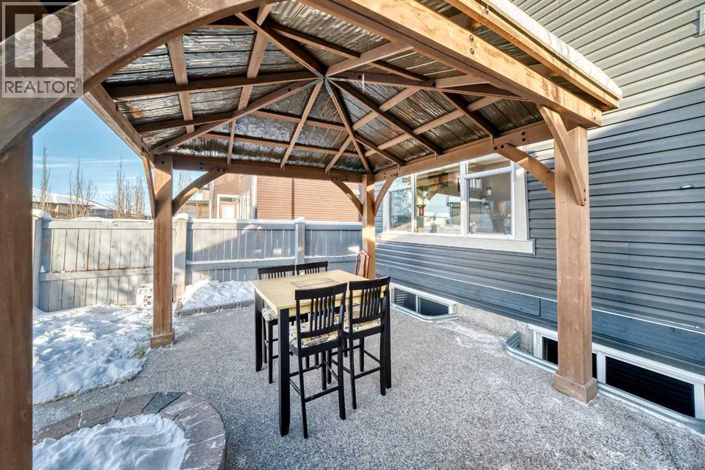 Single Family House for Sale in  Evanspark Gardens NW Evanston Calgary 