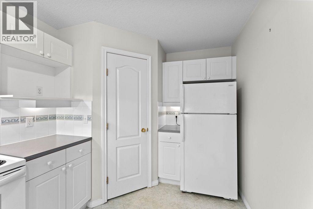 Single Family House for Sale in    Street SW Glamorgan Calgary 