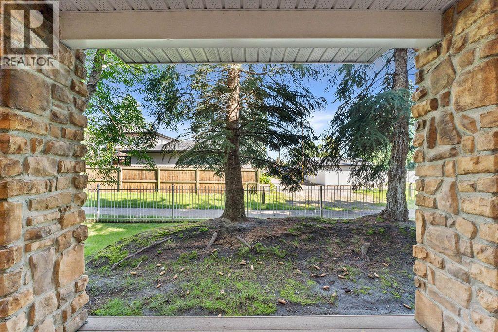 Single Family House for Sale in    Street SW Glamorgan Calgary 