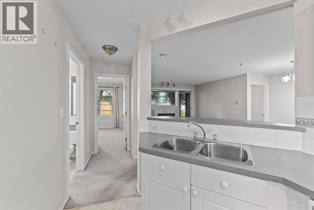 Single Family House for Sale in    Street SW Glamorgan Calgary 