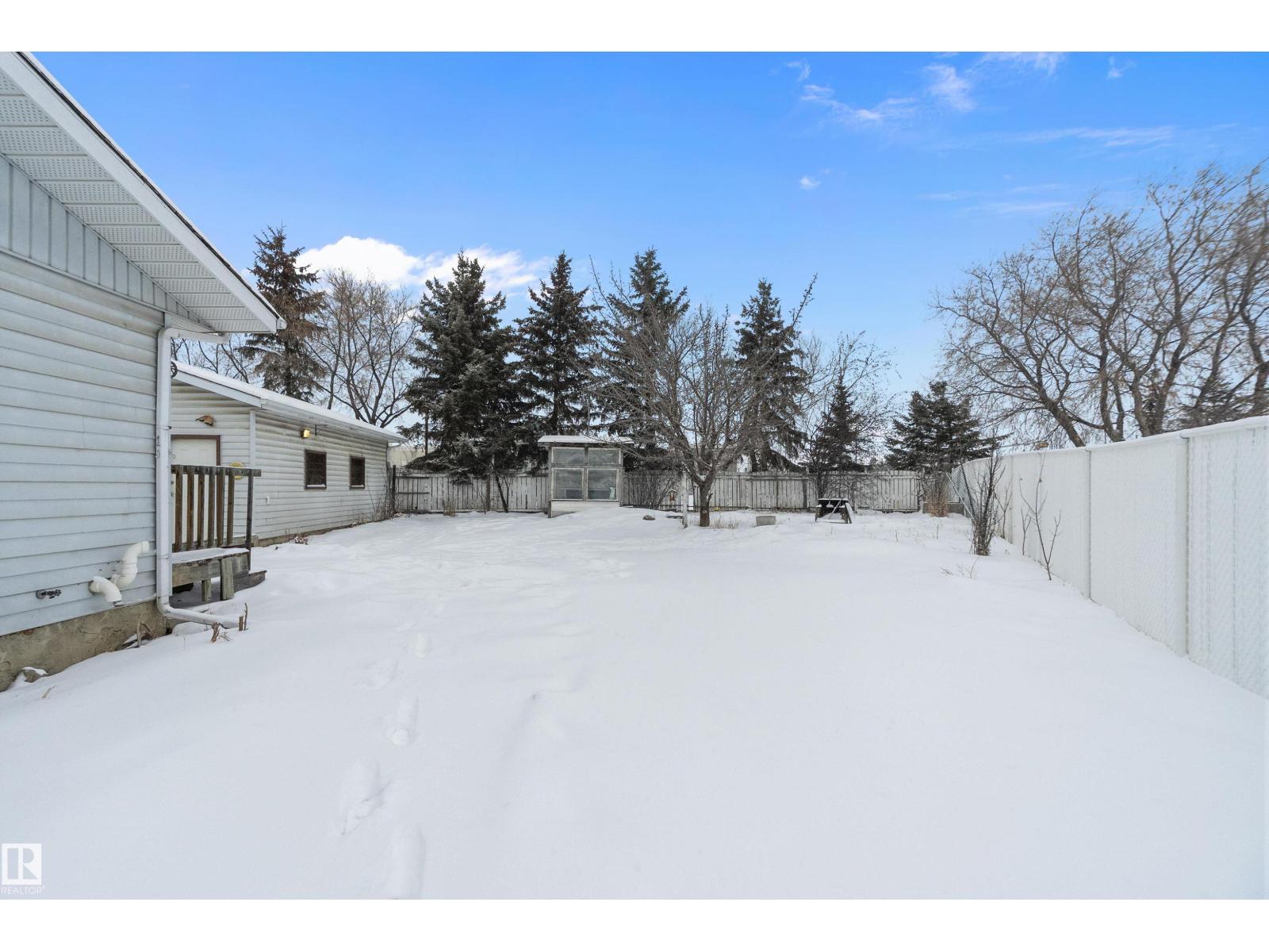 128 WARWICK CR NW, Edmonton