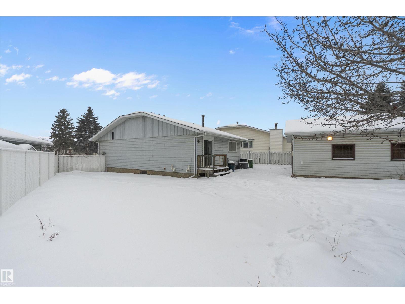 128 WARWICK CR NW, Edmonton