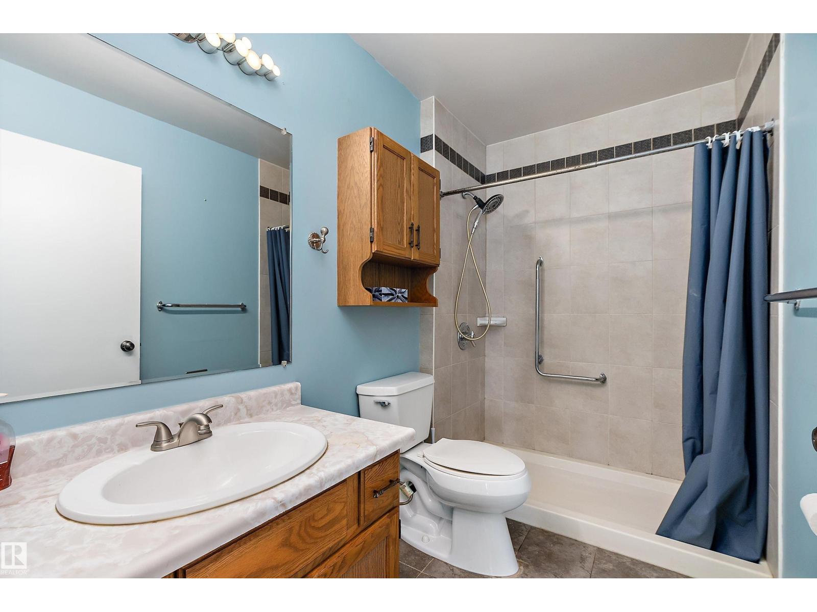 128 WARWICK CR NW, Edmonton