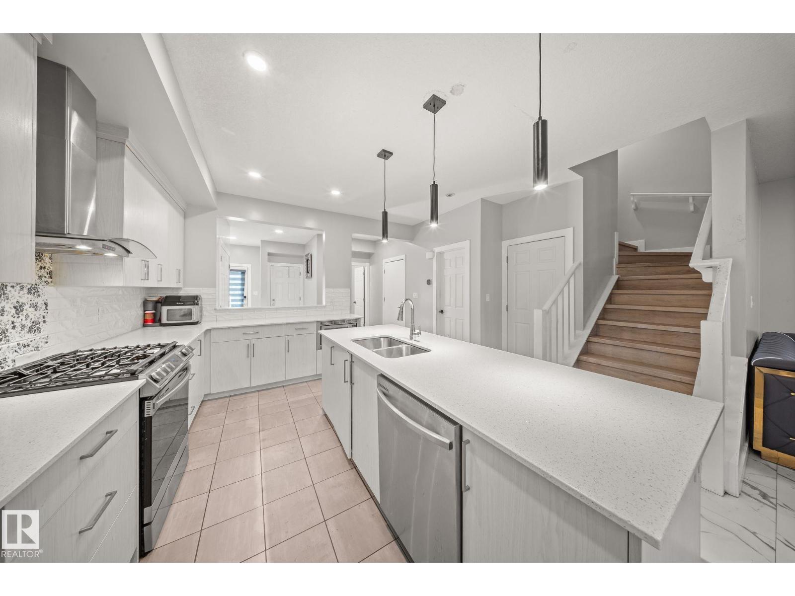 3445 CHECKNITA TC SW, Edmonton