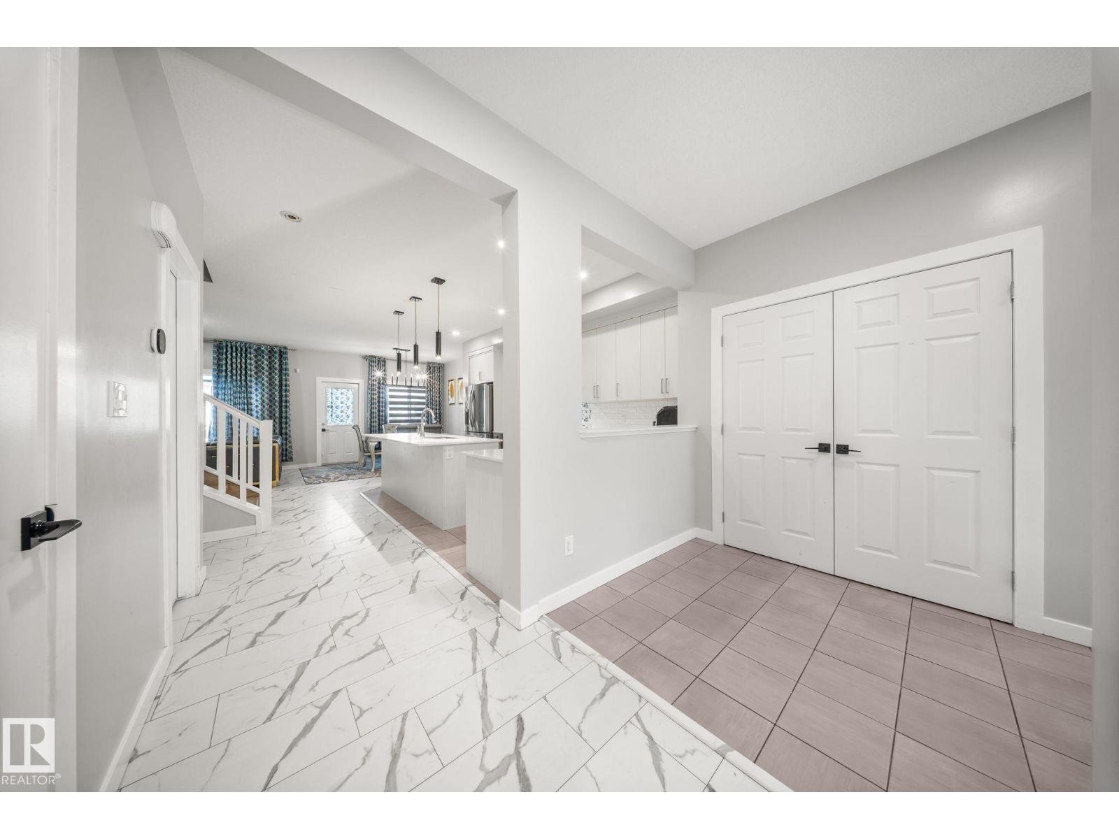 3445 CHECKNITA TC SW, Edmonton