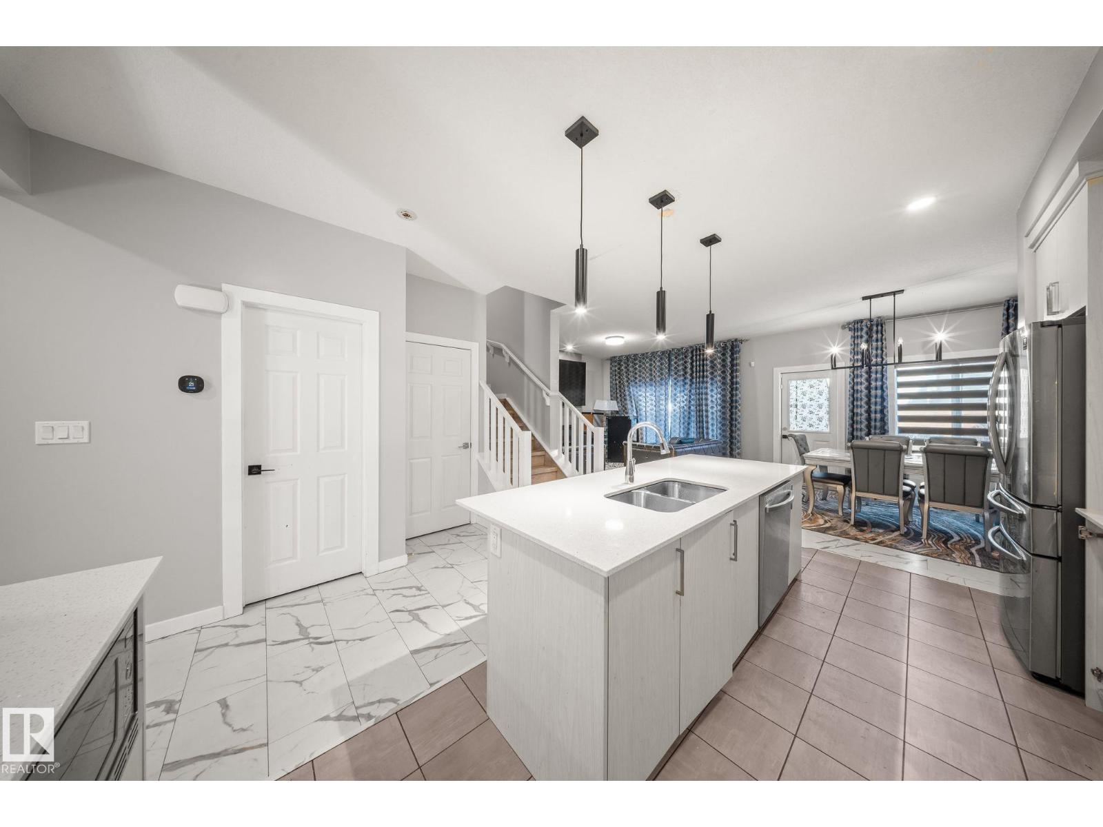 3445 CHECKNITA TC SW, Edmonton