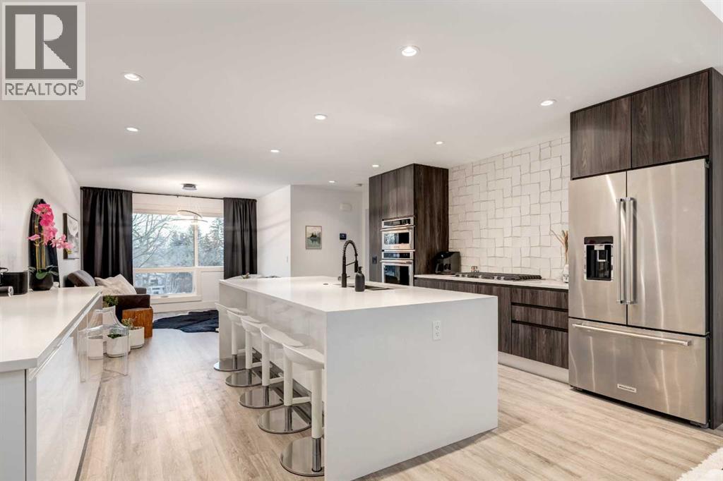 Single Family House for Sale in  Hendon Place NW Highwood Calgary 