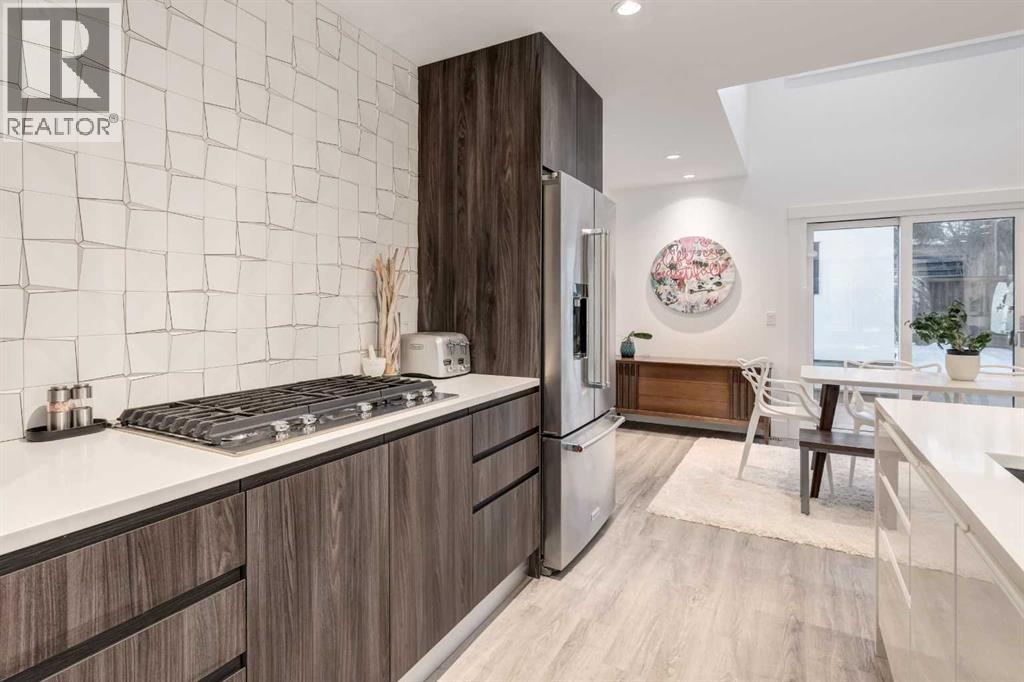 Single Family House for Sale in  Hendon Place NW Highwood Calgary 